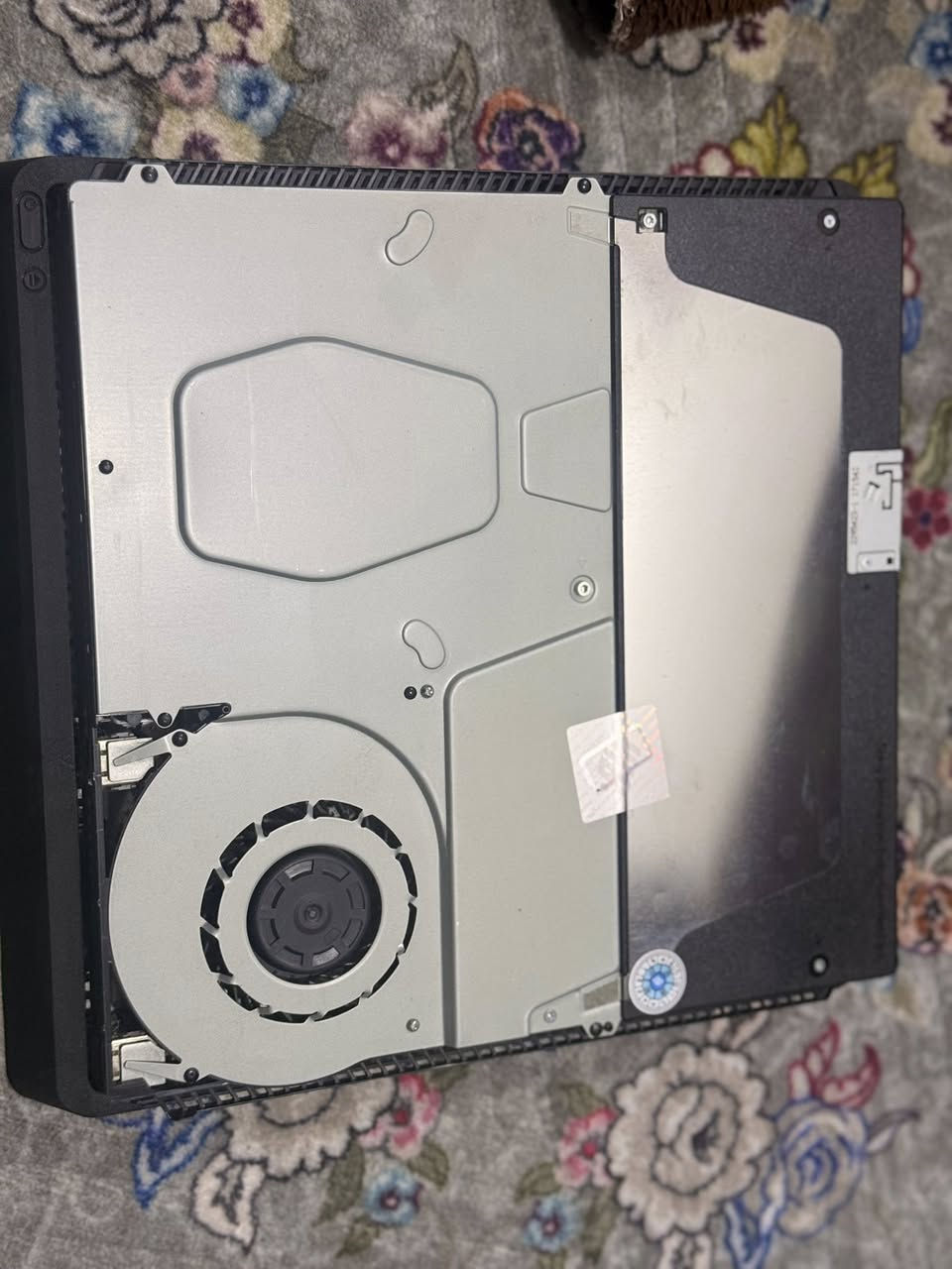 سلام عليكم بلي 4مهكر نظام 12 قرص

1_ التخزين 512 

2_وياه محلقاته كامله وبيه 4 ألعاب ريدد رمشن و ذات لاست جزء ثاني و الهروب من السجن وفيفا 26 

3_ ويا يوبي اس صارلي أسبوع من أخذته قبل العيد بيومين 

4_ وياه مبرد الجهاز وياه يدتين ثنين والجهاز لوك لوك الاستيكر بيه 

5_ وياه سماعه محيطيه كيمنك مكفول السعر 380الف وبيه مجال بسيط


**إذا كنت صاحب هذا الإعلان وتريد حذفه لأي سبب، رجاءا أرسل رسالة إلى الدعم الفني**