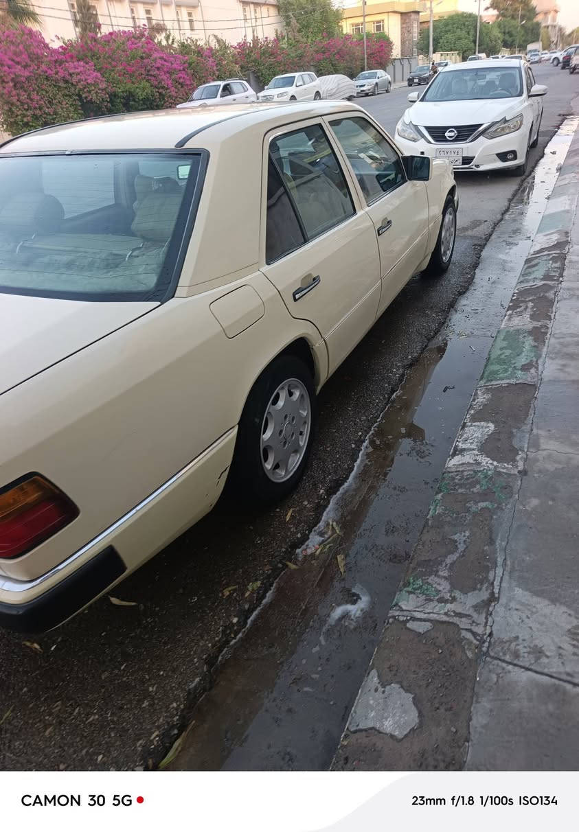 بيع او مراوس مشروع وطني بسمي قواعد ابلاد  السعر ٨٥ بي مجال سيارة بدون صبغ محرك وكير محور بطه ديلكو اي نقص مابيه بالشرط مكاني كلار
***********
