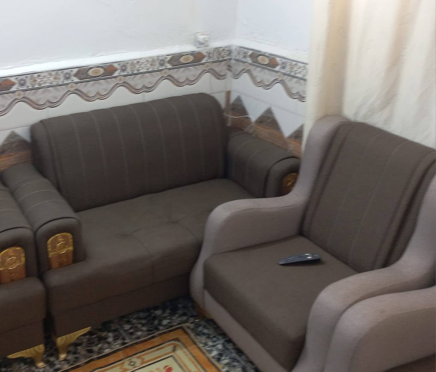 تخم للبيع 7مقاعد استخدامه قليل مشتريته تفصال 650اريده 300هوة. ويا هديه مفرش مالته بغداد
***********
