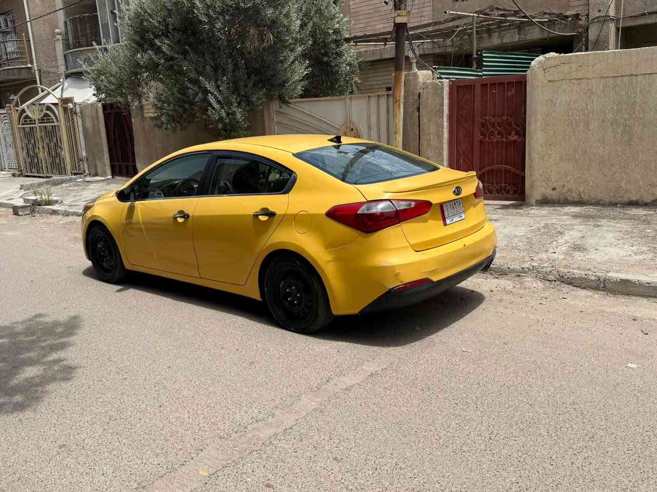السلام عليكم
فورتي للبيع 2014 امريكي 
حادث چاملغ امامي ايسر 
هيئة و غرامة مصفرة 
غير متواجد عالفيس 
للتواصل ***********
