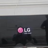 للبيع…  شاشة LG حجم 32 سعر 125 اللاستفسار ‭0785 991 7144‬
