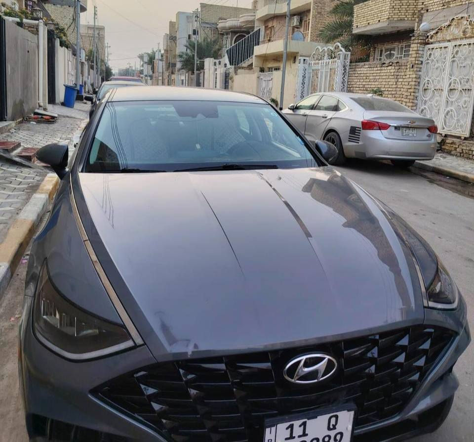 السلام عليكم  ورمضان كريم ...
سوناتا 2023  SEL لون أسمنتي 
رقم بغداد حره 
محرك 2500 تنفس طبيعي مو توربو 
بدون حادث بدون غرف بدون تبديل بدون بارد كفاله حتى دعاميات بدون غرق 
تشغيل عن بعد 

كشن السائق كهرباء 
شاشة تدعم الكار بلي 
اوتو هولد 
سايد بريك بصمه 
3 بصمات تشغيل وأبواب 
نقطه عمياء رادار جانبي 
قيادة ذاتيه 
توقف ذاتي 
تحديد مسار والمحافظة على المسار 
كروز سرعه تكيفي يعدل السرعه تلقائيًا
لايت LED اوتو 
السياره جاهزة من كلشي
مكان السياره ميسان 
الاتصال على الرقم ***********
