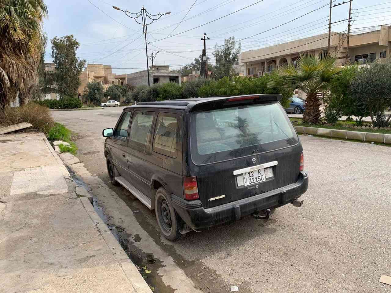 السلام عليكم دوج كلايسر 1992
مكينة وكير شرط
شاصي قصير
رقم جديد 
السياره باسمي
سنوية 30تسقط 
السياره كدام العين نضيفه 
مكان السياره موصل حي العربي 
التفاصيل الباقي على الرقم 
***********
