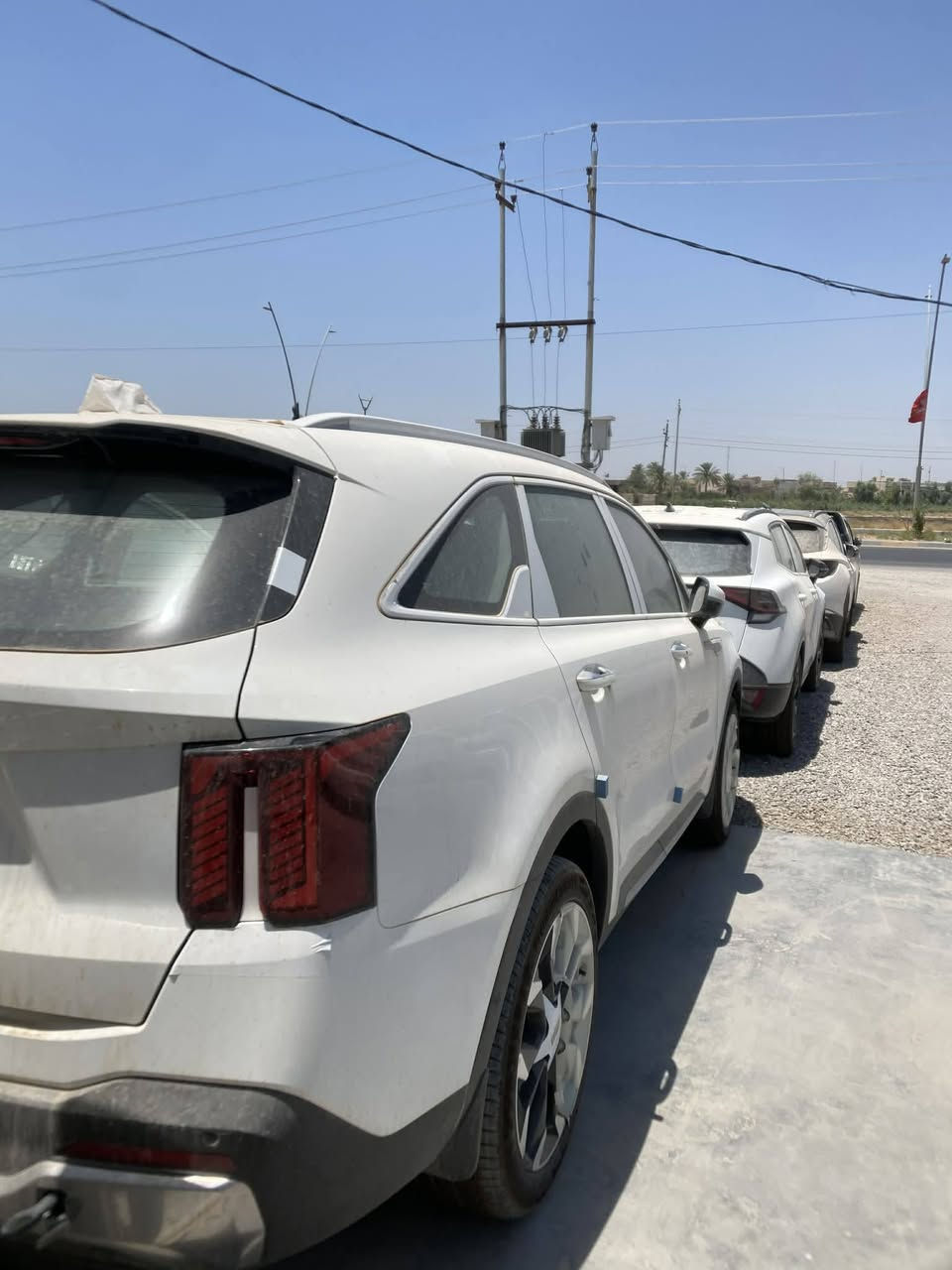 🔥وفر لكم معرض ديالى الاول لتجاره السيارات -كيا سورينتو - هونداي توسان ـ كيا سبورتج  KIA SORENTO 2026-بأسعار تنافسية لا مثيل لها 🔥
(ضمان المجموعه الدوليه )✅

📃 اليكم التفاصيل الآتية 👇🏻

⛔️خليجي 
⛔️ زيرو 
⛔️ موديل 2026
⛔️ داتا شو 
⛔️ رادار نقطة عمياء 
⛔️ كاميرا في المرآة الخلفيه 
⛔️ حجم المحرك 6 سلندر 3500cc
⛔️ بردات خلفية 
⛔️ كير ماوس 
⛔️ هاند بريك بصمه 
⛔️ المقاعد الاماميه كهرباء 
⛔️ مرتبط بناقل حركة أوتوماتيك 
⛔️ مفتاح التشغيل بصمة 
⛔️ فتح الصندوق كهرباء 
⛔️ حساسات أمامية 
⛔️ حساسات خلفية 
⛔️ لايت زينون + LED 
⛔️ كشافات 
⛔️ بك لايت LED 
⛔️ حجم الاطار 235/60R 20
⛔️ ويل كب 20
⛔️ 4 دسك
⛔️ اشارة في المرايا الجانبية 
⛔️ المرايا قابلة للطي كهرباء 
⛔️ ماسحة خلفية 
⛔️ ا ABS 
⛔️ دشبول شاشة متصل 
⛔️ شاشة Apple Car play 
⛔️ كاميرا دوارة 
⛔️ مقود جلد حياكة 
⛔️ مثبت السرعة Cruise 
⛔️ المودات والاوامر الصوتية 
⛔️ ا Bluetooth / T YPCE 
⛔️ شاحن هاتف Wireless 
⛔️ مخرج منفذ الطاقة 
⛔️ فحص نظام السيارة 
⛔️ تتسع المقصورة ل 7 ركاب
⛔️ المقاعد مخمل لون أبيض 
⛔️ مثبت مقعد الطفل ISOFIX 
⛔️ تبريد شاشة لمس مناخين منفصلين 
⛔️ (3 )قطع تبريد  
⛔️ أوضاع القيادة Drive Mode 
⛔️ أوتو هولد Auto Hold 
⛔️ نظام مانع الانزلاق 
⛔️ نظام نزول المنحدرات 
⛔️ حاملات الأكواب  
⛔️ تطعيم الدواخل ألمنيوم 

📍 ديالى - ناحيه جديده الشط - معرض ديالى
لاستفسارتكم يرجى الاتصال على الأرقام التأليه 
 ***********  / مرتضى صدام 

#معرض معرض ديالى آلأول
