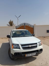 بيك اب كولورادو 2008 سيارة جاهزه وكامله  اي نقص وضربه مابيها  تبريد تد...