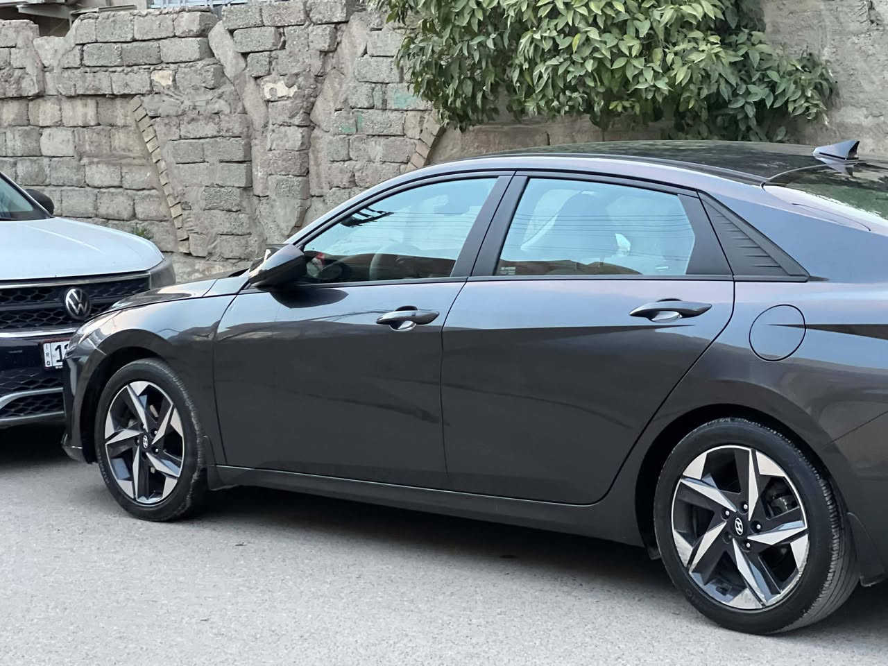 الانترا 2023 امريكي
فول موصفات عده الفتحه 

رقم دهوك باسمي سنويه لي 31 هزه جديده 

شرط كير و محرك 20 دوش لاصرف ولا نفخ 

ماشيه 66 الف

ضرر بوند فقط صبغ دواخل مابيهاا تعديل بارد راس الشاصي فقط بدون صبغ 

سياره حلوه وجاهزا صخم جديد امامي خلفي 

السعر 138 بيهاا مجال شي قليل 

( مكان السياره موصل ايسر)

*********** بي واتساب
