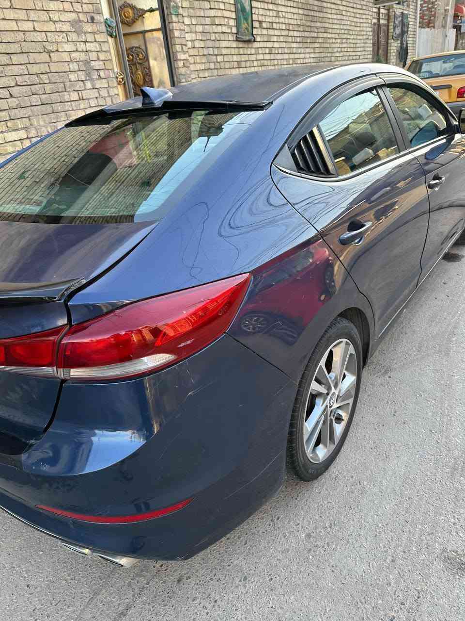 سلام عليكم النترا 2017 فول مواصفات حادث صندوك رقم بغداد بسمي السعر 120 مكان السيارة بغداد حي اور رقم الهاتف ***********
