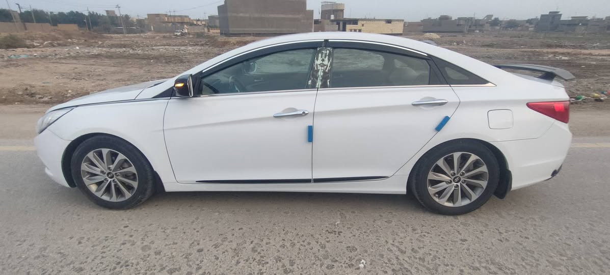 سوناتا للبيع 2014مكان السياره بابل
السونار مرفق بلمنشور .
..........----------.........

مواصفات /
محرك 2400  + منضومه جديه تعمل غاز بانزين 
حساسات 
.تحكمات كامل .كشنات جلد.
كشنات تدفئه تبريد اماميه خلفيه.
قطعتين تبريد
اشاير مري 
شفتات سرعه .
واكو مواصفات بعد معروفه رقم بغداد سنويته 26
التحويل مباشر السعر 107 وبين مجال

***********
***
