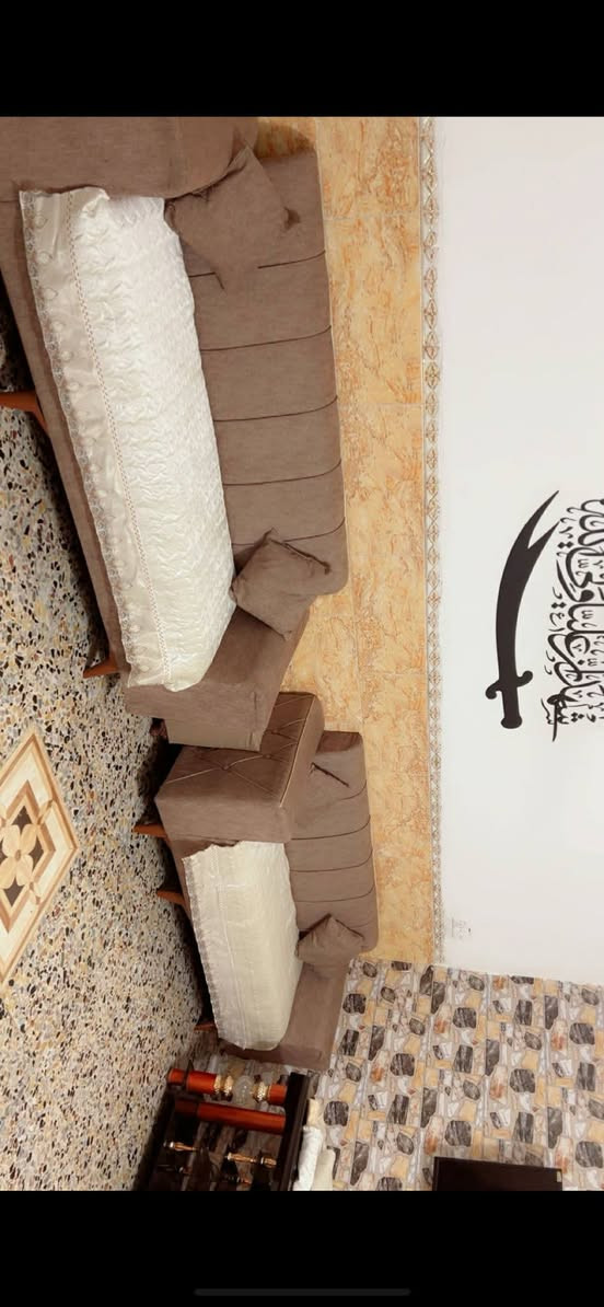 السلام عليكم عندي تخم كامل البيع  الشراي يتفضل خاص


**إذا كنت صاحب هذا الإعلان وتريد حذفه لأي سبب، رجاءا أرسل رسالة إلى الدعم الفني**