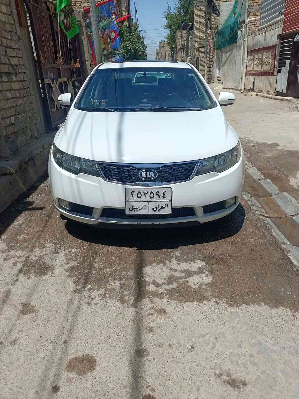 السلام عليكم كيا سيراتو موديل ٢٠١٣ سياره مكفوله ماعده قطعه صغيره بارد  سياره شاشه وكامره وحساسات وبنرامه بصمه ابواب و تشغيل تخم تأير جديد باتري جديد تبريد ثلج ٧السياره خير من الله سعر ١٠٥ رقم الهاتف *********** عنوان بغداد شعله الصدرين  بيها مجال
