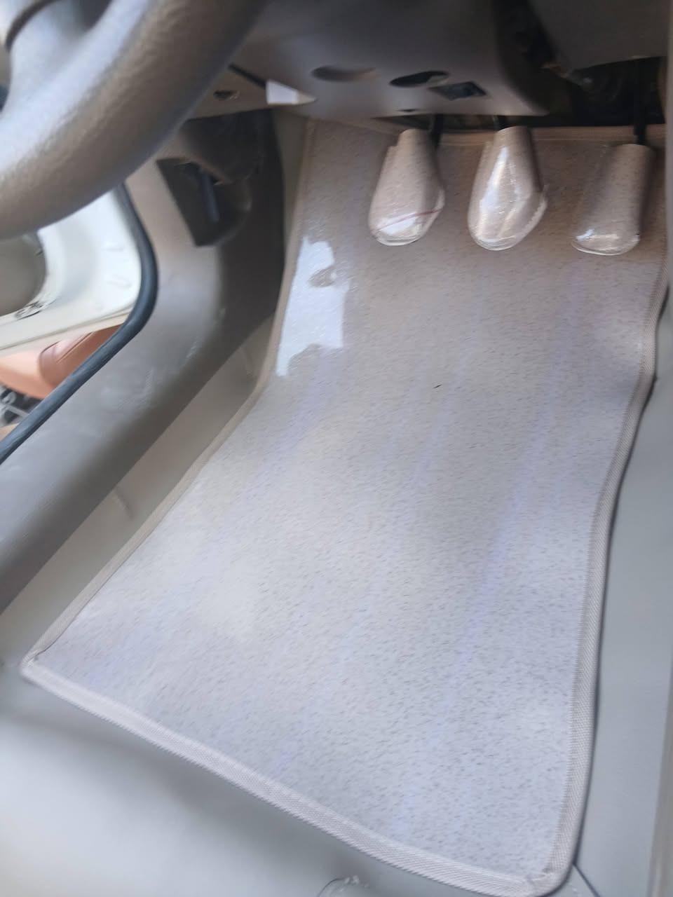 الاسطة للدوشمة الحديثة تغليف كافت انواع سيارات المخمل تغليف كشنات معا ليلون حراري معا سفريات ١٢٥ عرض خاص شهر رمضان العنوان بغداد الكاضمية شارع النواب مجاور سوق نواب  الهاتف *********** ابو كرار
