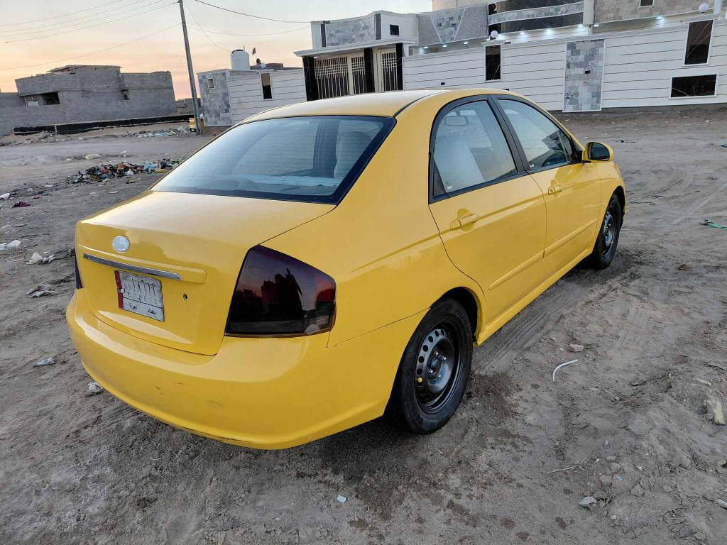 السلام عليكم كيه اسبكتره موديل2007 للبيع  رقم بغداد الماني تحويل ثاني يوم. سياره مصفرة هيئة وغرامه    مكينه 2000 جديده مكينه وكير وحداديه وتخم تاير وكهربائيات مكفولات    سياره بيه جاملغ امامي  سياره كل نقص مابيها جاهزه. السعر 74 بيه مجال حك الجيه. رقم الهاتف 
***********. مكان السياره كربلاء  مكلف بالنشر
