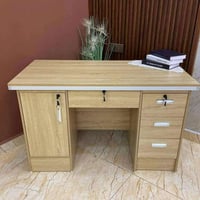 ديكور مكتب • للبيع