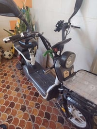 بايسكل شحن • بطارية ٩٠٪ • بلا عيوب