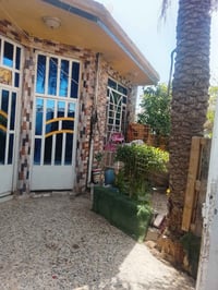 وبركاتة بيع للبيع مساحتة 200متر خلف المعارض 07724303705
