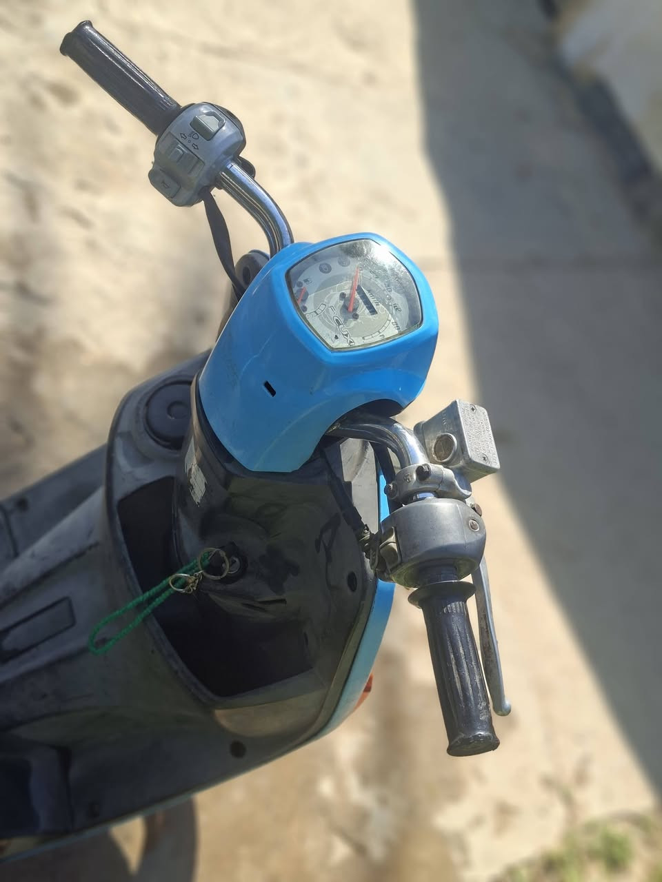 للبيع 🛵
ماكس بوليس 
2007 اصل 
نضافه فول 👆
شوفت عينك 👁
مكاني طوريج 🌐
لاستفسار***********
