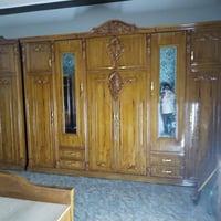 غرف نوم مستخدمة • نجارة وتركيب • الرمادي