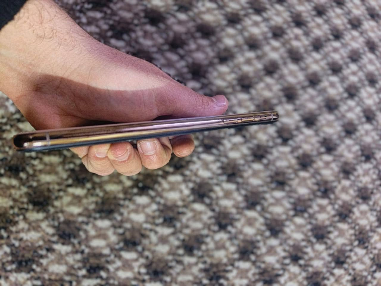 ايفون اكس ماكس امبدل شاشة اصلي جهاز حيل نضيف شخط ما بي بطارية 75ابلاد سعره 200 لل تواصل ***********
