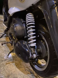 سكنس نثية نقصهه بس كابريتر يخربط دراجة سلف وهندر شغال للبيع 500 وبيهه ...