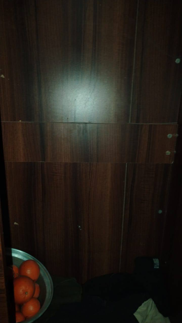 كنتور ماليزي مكانه بساتين شرقيه 
سعره 50الاف شراي يجي خاص


**إذا كنت صاحب هذا الإعلان وتريد حذفه لأي سبب، رجاءا أرسل رسالة إلى الدعم الفني**