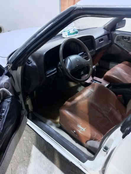 سلام عليكم  هارتوب 1991 مكفوله من الگص والنقل والضربه والصبغ مكينه وگير2500 رقم انگليزي سنويه 30 ميسان  تحول ثاني يوم السعر 38 ه‍ ***********
