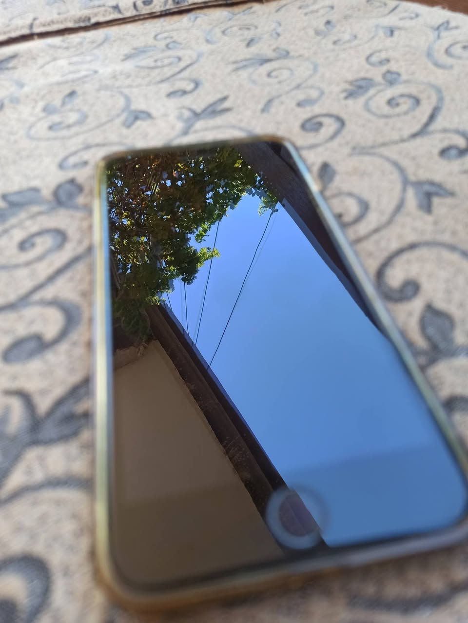 سلام عليكم أيفون 7بلاص نضيف گلش مبدل بي شاشه وبطاريه وكاله وكاله أصليات وليس تجاري للبيع السعر 125بي مجال قليل مكاني حله مركز ***********
