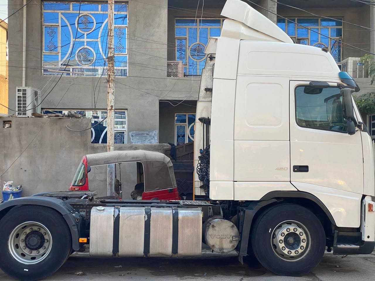فالفو للبيع موديل ٢٠٠٥ كير عادي حجم ٤٢٠ ارقام وسنوية وهزة جديدة صادرة السعر ١٩٥$
للتواصل يوجد واتساب ***********
