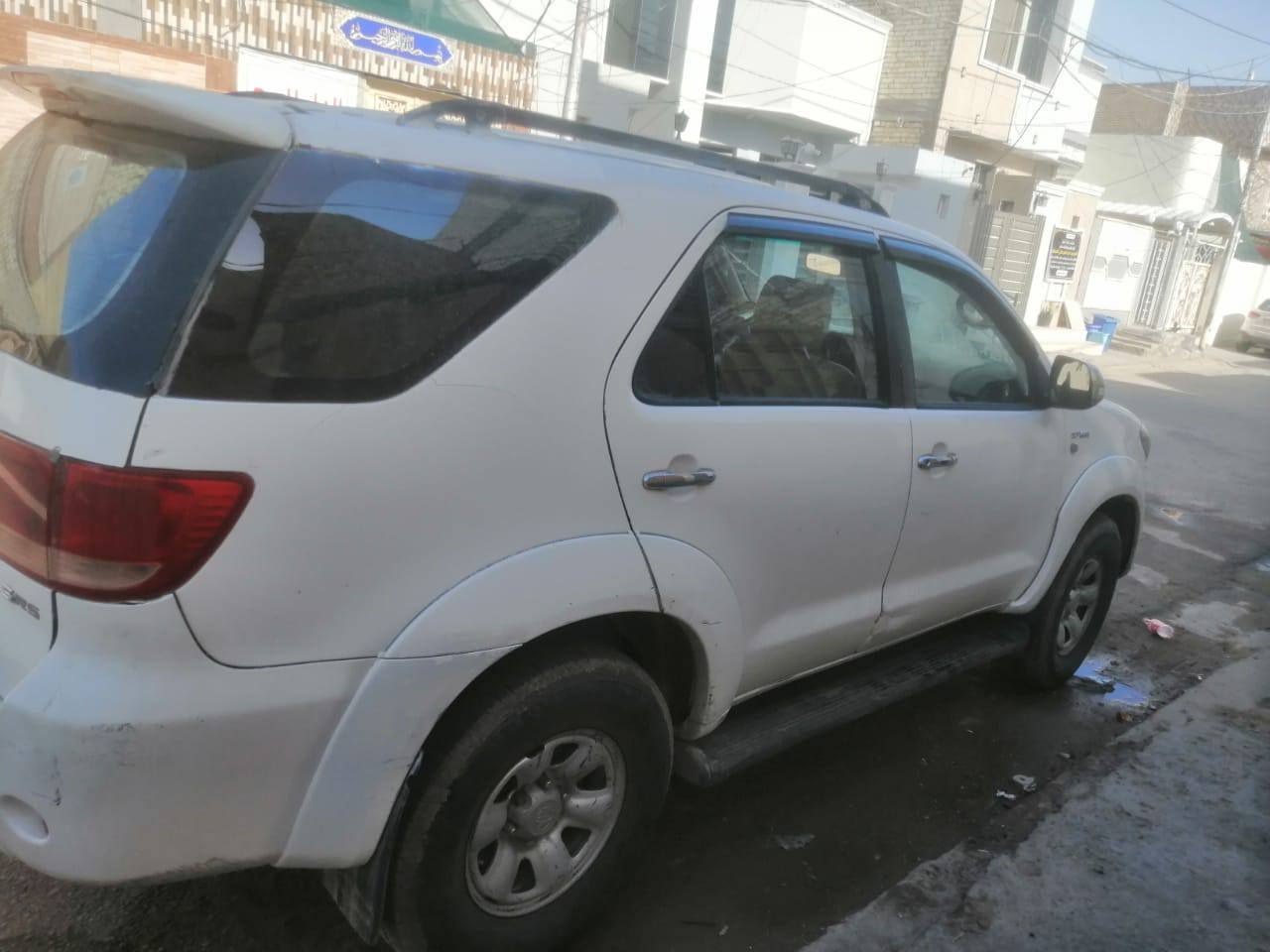 السلام عليكم سياره للبيع النوع تيوتا فورجنل مديل 2006 خليجي محرك وكير تبريد حداديه جاهزه السياره متجايه رقم قادسية بسمنه السعر 85 بيع فقط مكان السياره النجف الاشرف *********** النجف, العراق
