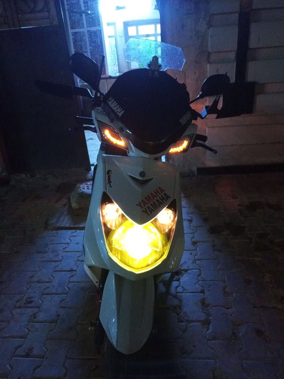 السلام عليكم درجة سكنس فحل موديل 2011 كابريتة دراجة حلوة بية تزويد خارجي لبيع مكاني بغداد الحرية ساحة 
السعر  مليون 
***********
