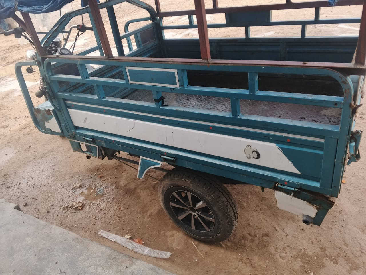 سلام عليكم ستوته فحل  للبيع موديل 20 السعر 800 بيه مجال رقم ***********
