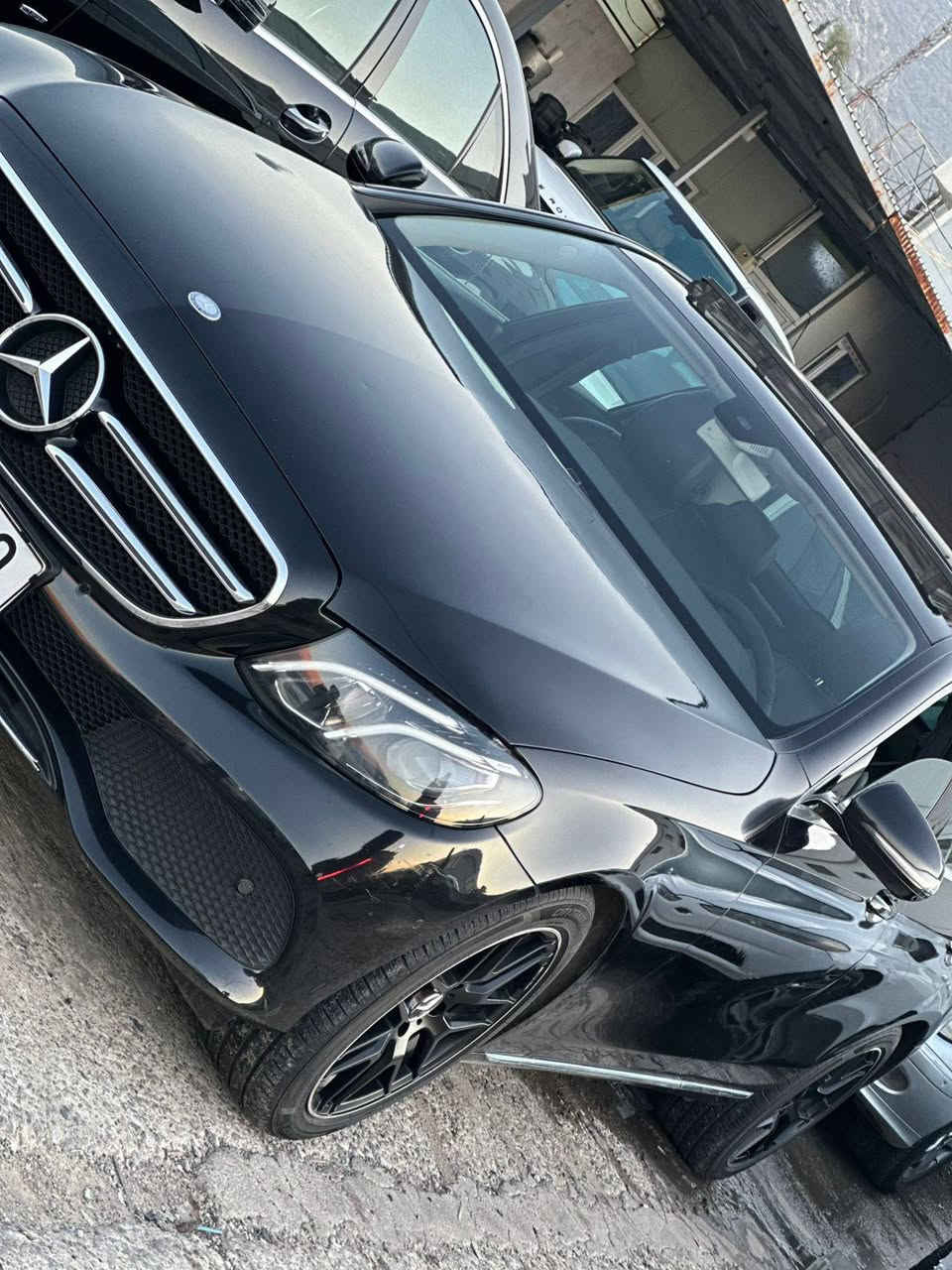 للبيع مرسيدس E220d موديل 2017
السيارة كلين تايتل
رقم أوروبي
مكينة 4 سلندر توربو ديزل
فول مواصفات
واردة منفذ إبراهيم الخليل
المشي 83 ألف كم
الكير والمكينة شرط الفحص
السيارة شرط الغرامة
نظيفة وجاهزة للفحص بأي مكان
السعر: 158 ورقة
السعر قابل للنقاش للجاد بعد المعاينة دهوك, العراق


**إذا كنت صاحب هذا الإعلان وتريد حذفه لأي سبب، رجاءا أرسل رسالة إلى الدعم الفني**