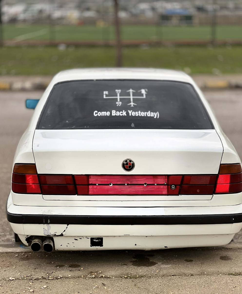 Bmwبؤ فرؤشتن مؤديل ١٩٩٤ 525 گيرعادي گيرو مه كينه ي به شه رت فيته ر دوجام كاره با تاقم لايتم تازه گؤريوه  مه زبوته  ئارم پلاستيك هه ولير به شه رت ئارموو ئه وه ليات موس و براوه به شه رت بئ نوقسانيه و مالى دؤسته سعرى ٤٦ وه ره قه و معامه له بؤ زانيارى زياتر ژ.م واساب فايبه ر *********** شربازهير, السليمانية
