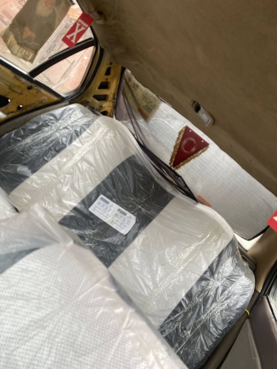 السلام عليكم سياره سمند مديل11 

توه مجفته راعيه موجود السنويه ل2028 

هيئه وغرامات مصفره بس الرقام فقط استلام

كهربائات كلهه شغاله لسياره حلوه مكينته 

تبريد شغال فقط يرادله غاز. السعر 20 ورقه وبيه مجال حك الجيه

((العنوان كربلاء شهداء سيف سعد )) 

 الاتصال ع رقم ***********
