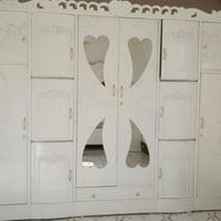 غرفه مستخدمه للبيع  نضافه ١٠٠٪ السعر مليون و٢٠٠ وبيها مجال 07711866763...