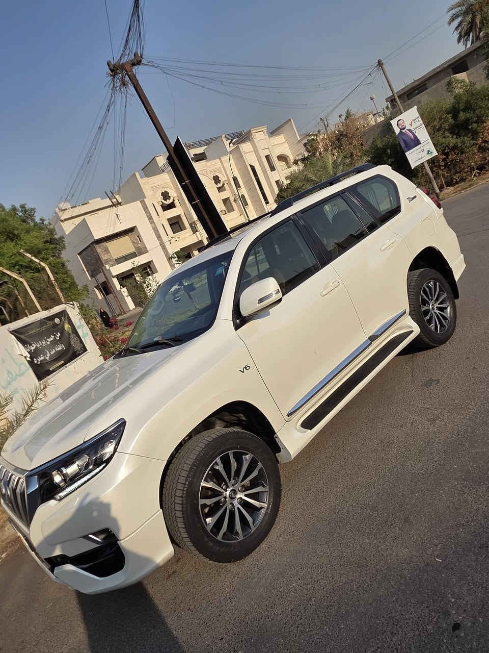 السلام عليكم 
برادو سبعينة 2022 TXS للبيع سبير دفن ماشية 47000 الف كيلو من شركة ساز تبديل الدهن بلشركة رايدك ب 42500 الف دولار وبيه مجال بيه بارد وتكحيل على كد شبر بلجاملغ الايمن الخلفي وشويه من الباب العنوان العطيفية ***********
