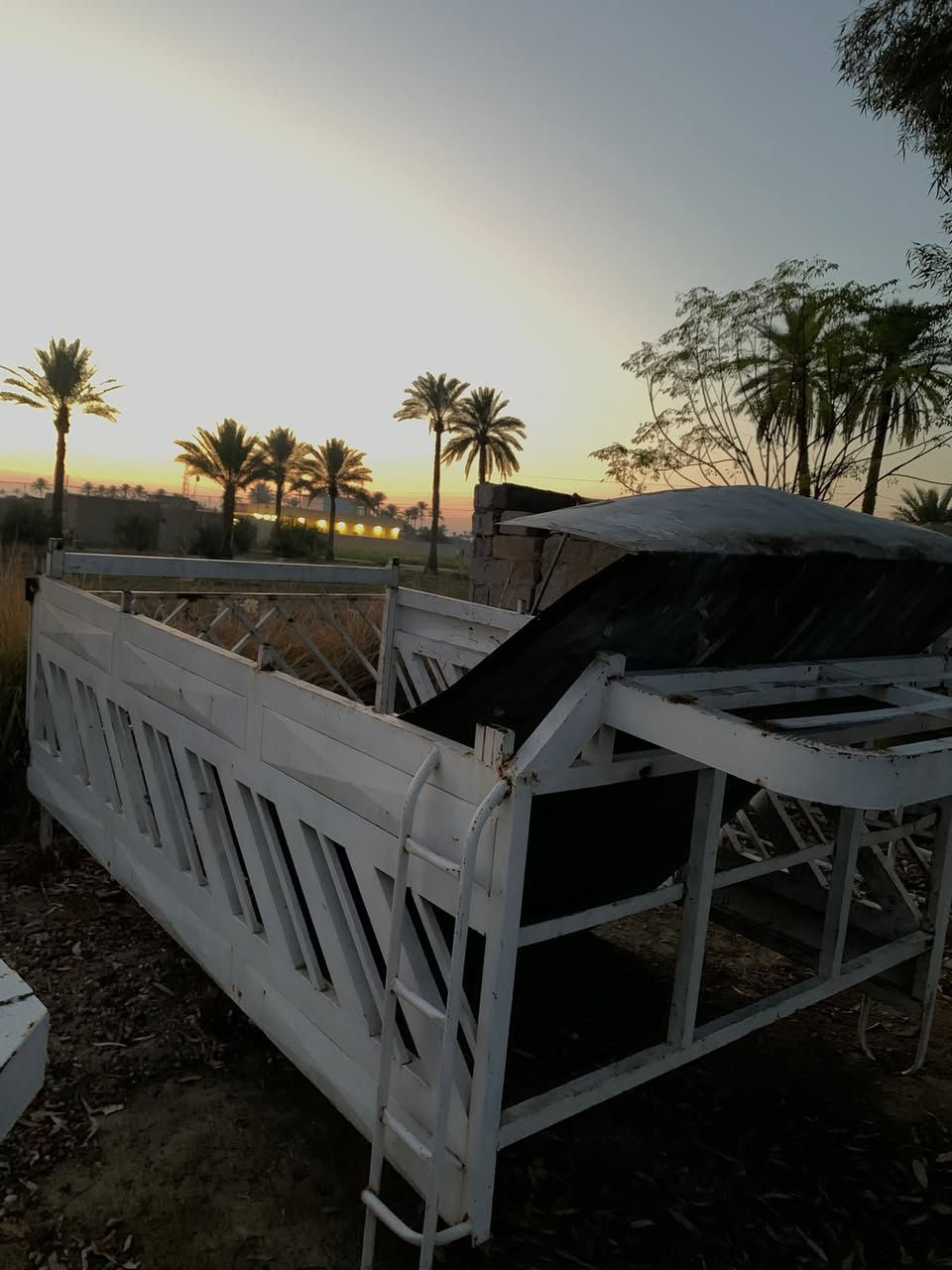 سلام عليكم
محجر كياه حمل
معه غلاف بدي 
سعر 450 
وبيه مجال
بصيط 
العنوان اطراف بغداد منطقه براهيم بن علي  ارقم ***********
