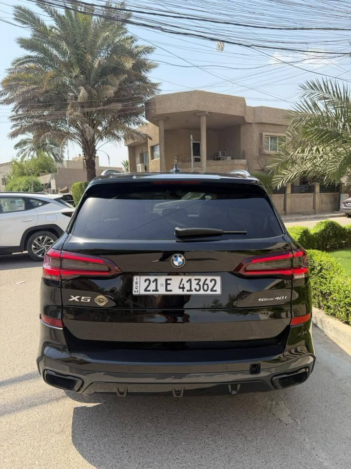 السلام عليكم 
BMW X5  40i 2023
M PACKAGE 
فول الفول 
داخل مشمشي 
داتا شو
بانورما
تدفئه ستيرن كشنات وميموري
شحن لاسلكي
٥ كامرات
اصطفاف ذكي 
رادارت 
اناره محيطيه 
موصفات هوايه وهيه فول بعد
السياره جدا جديده وعلى ايدي وصيانه كله وكاله واي نقص بيها ماكو من اصغر برغي لاكبر برغي 
وماشيه 53الف 
حادثها دعاميه اماميه وبنيد شويه جدا خفيف بدون اي ضرر داخلي حتى بدنه مكفوله فقط البلاستك متضرر راسلني واتساب ادزلك الضرر
السعر 38500$ وبيها مجال وعيوني الكم 🤍
لاستفسار 
***********

