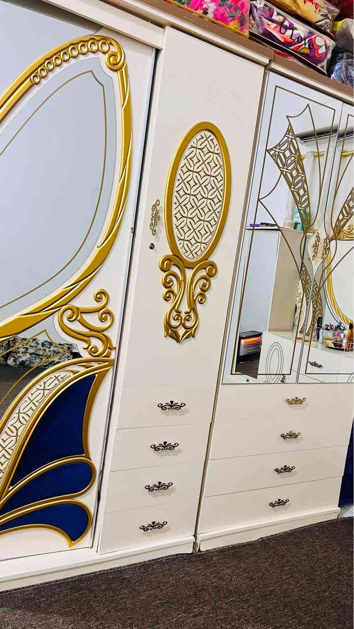 غرفه نوم تركي  مستخدمة  بحالة جيده 
 مكان  بصرة  قرنه 
 سعر مناسب  
*********** البصرة, العراق
