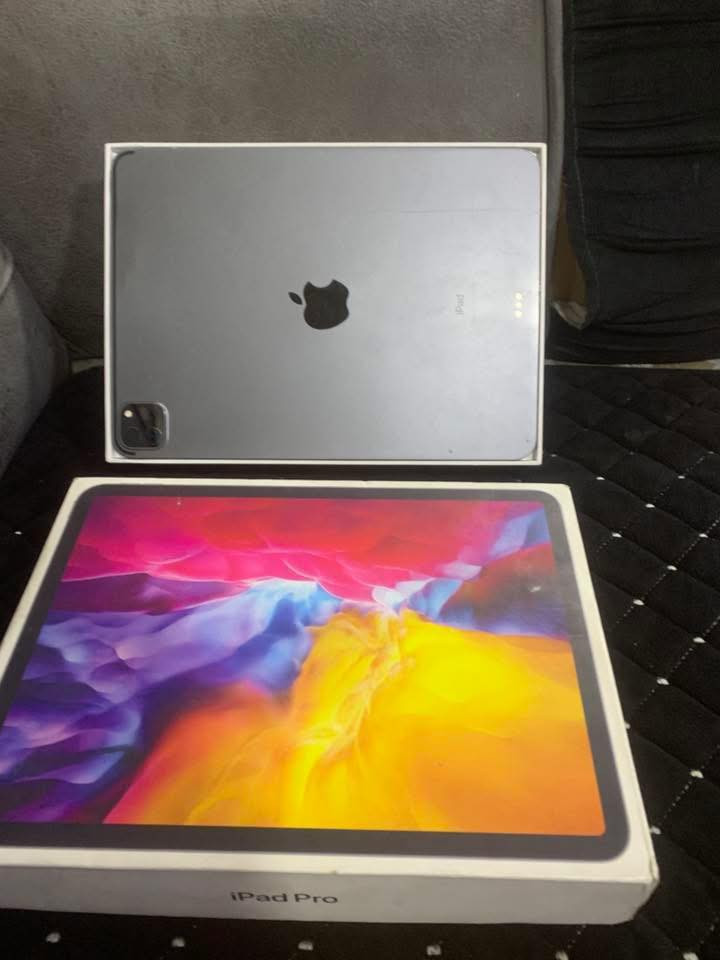 M2 بطاريه 94 ذاكره 128  
سعره 575 وبي مجال بسيط 
مكفول عام 

مكاني بغداد 
***********
