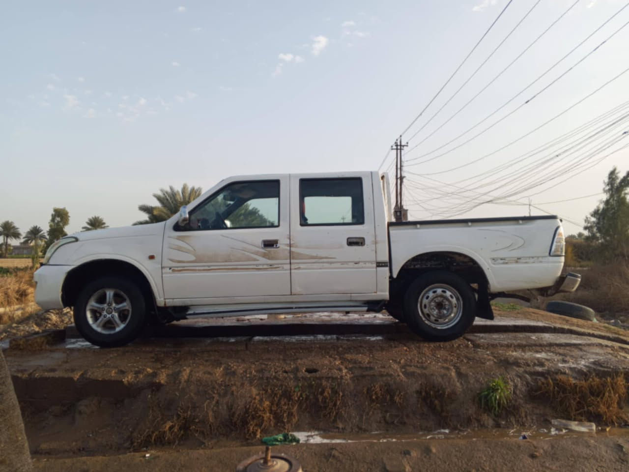 سلام عليكم كنو للبيع 2007 محرك وكير وكسن خير من الله ***********
