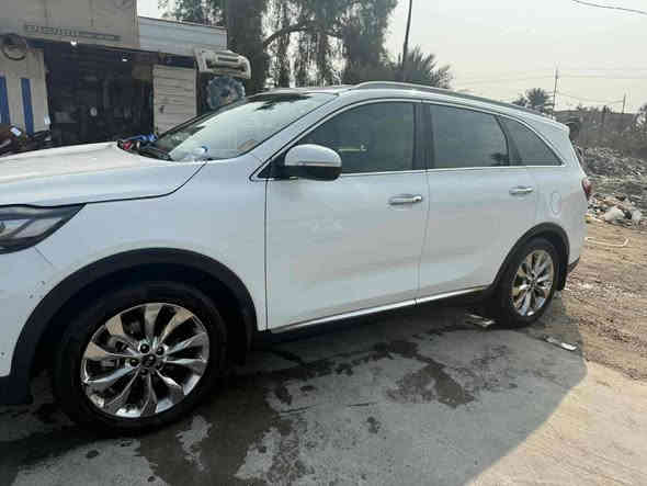 ماشيه 200

بصمه

مثبت سرعه

4 وضعيات قياده 

كشنات كهرباء 

3 قطع تبريد 

جنطه كهرباء تفتح من تتقرب البصمه

مري شفط 

شاشه كبيره 

تخم تاير جديد

٨ نمره المرغوب

(بيها بنيد مرشوش  وبارد جوه الباب) 

السعر ٢٤٥ وبيها مجال

للاستفسار الاتصال ع الرقم ***********
