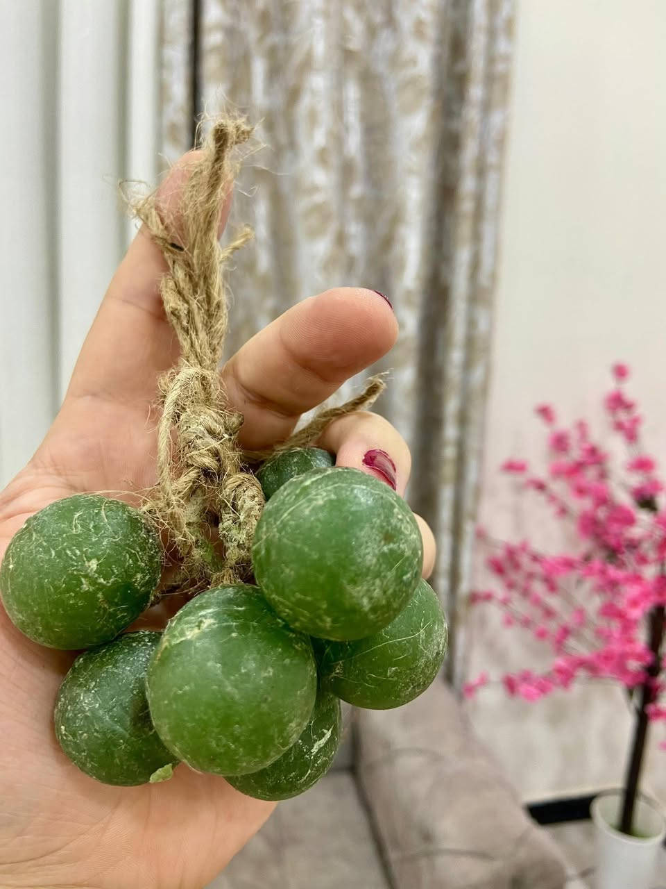توفر الترند الكوري صابون عنقود العنب
(صابون جلسرين مغذي للبشرة )
1:عطر فواح 
٢:ديكور 
٣:يغذي ويرطب ويرمم البشرة 
يتوفر توصيل لجميع لمحافظات


**إذا كنت صاحب هذا الإعلان وتريد حذفه لأي سبب، رجاءا أرسل رسالة إلى الدعم الفني**