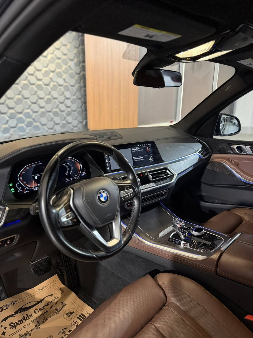 ‎BMW x5 M package 2022
ارخص x5 بكل العراق 🔥 345$ ورقة
موديل : 2022
‎مواصفات السيارة
كشنات مساج و تدفئة و تبريد و داخل مشمشي 🔥
‏‎‏‎🔸بنوراما
‎‏‎🔸نظام القيادة الذاتية
‎‏‎🔸كاميرة خلفية بدقة عالية
‎‏‎🔸رادار لقراءة خطوط الشارع
‎‏‎🔸رادار جانبي 
‎‏‎🔸حساسات
‎‏‎🔸شاشة كبير لمس 
‎‏‎🔸نظام صوت بيها
‎🔸نظام اطفاء السيارة في الاشارات
‎‏‎🔸مقاعد فول تحكم كهربائي
‎‏‎🔸مقاعد الامامية تدفئة
‎‏‎ 🔸(عدة الوان) انارات داخلية
‎‏‎🔸اضويه اماميه ذكية
‎‏‎🔸نظام النقطة العمياء
‎‏‎🔸اهتزاز الاستيرن عند اقتراب السيارات 
‎‏‎🔸نظام Auto Hold
‎‏‎🔸انظمة قيادة متعددة ( SPORT + SPORT plus + COMFORT+ ECO + INDIVIDUAL) 
‎‏‎🔸مقاعد خزن ميموري  
🔸‎‏  بصمة تشغيل
‎‏‎🔸حساسات اصطفاف ( امامي + خلفي ) 
‎‏‎ 🔸مريا طوي كهرباء + قلاب عند الرجوع للخلف 
‎‏‎🔸ستيرن كهربائي
‎‏‎🔸شفتات على الاستيرن  ( شفتر ) 
‎‏‎🔸نظام ملاحة ( NAV + MAP ) 
‎‏‎🔸مكيف ( امامي + خلفي ) منفصل
‎‏‎🔸نظام  carplay +android 
‎و بعد هواية مواصفات متنذكر 

السيارة وارد امريكي بيها بنيد صبغ بدون دواخل بشرط
‏‎محرك و كير كلها بشرط بدون فتح او اي خلل 🔥
‎مرقمة و رقم جديد و سنوية جديدة تحويل او وكالة نفس اليوم 

‎💵السعر: ٣٤٥$ ورقة 
‎للاستفسار : ***********
‎العنوان: السليمانية المعارض الجديده شركه (ازمر اوتو)
