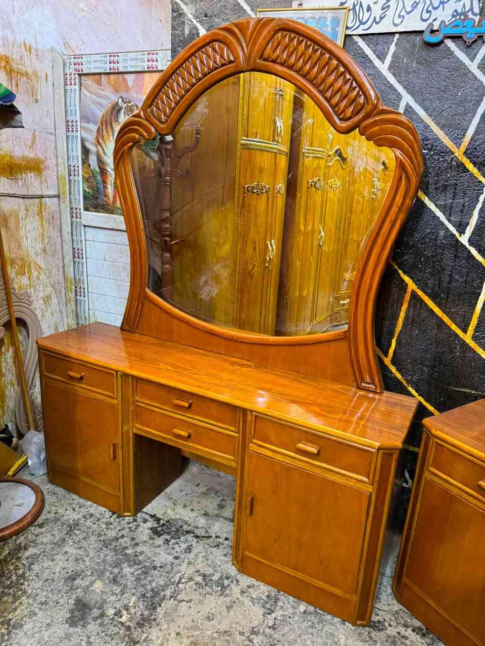 معرض السجاد للأثاث
غرفه ٦ باب مستخدمه داخل خارج صاج ٥ ملم  دزاين كلاسك شغل درجه اولى للحجز والاستفسار الاتصال او واتساب/***********☎️
