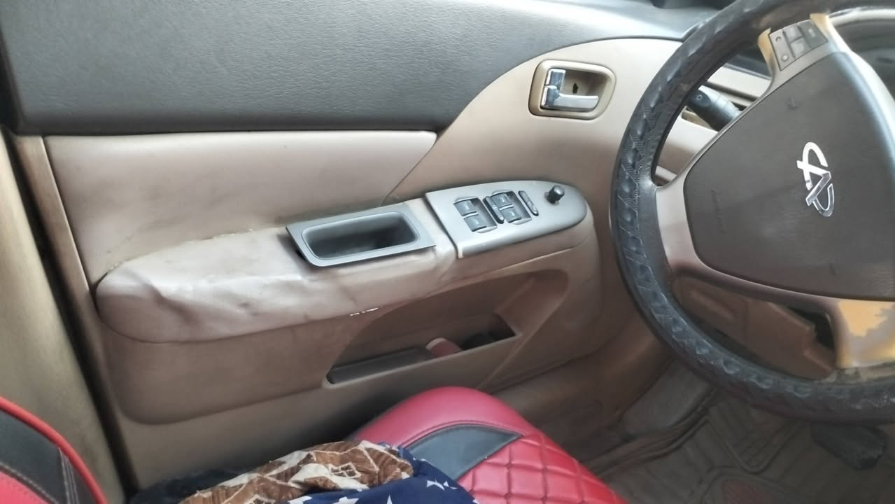 اقره المنشور ذاكر كل التفاصيل  اي5 2009سياره بلاديه ماشيه175 صبغ عام اثر الجراد بدون حادث شرط محرك لاصرف ولا نفخ ولاصوت. كير. 

كير مبدل مال ببيجو قبل 4. اشهر يرادله تبديل دهن 
تبريد حساسات شاشه كهربائيات كلها بلاد بدون جطل 
صدر خلفي مبدل جديد مال لانسر  
امامي نص عمر 
سياره يحتاجلها طبلات اماميه  االيمنه 
وبوشه خلفيه وحده فقط 
وبطانه باب ساايق 
وتبديل دهن الكير 
كل الامور متكلف 150الف 
رحمه الوالديكم تره كلوبنه خلصانه من البياعه شرايه اتعجبك حياك االله ماتعجبك اترك كلمه حلوه مثلك 
مكان الامين الثانيه سعر السياره قفل قفل قفل 37
***********
كتبت كلشي اقره المنشور
