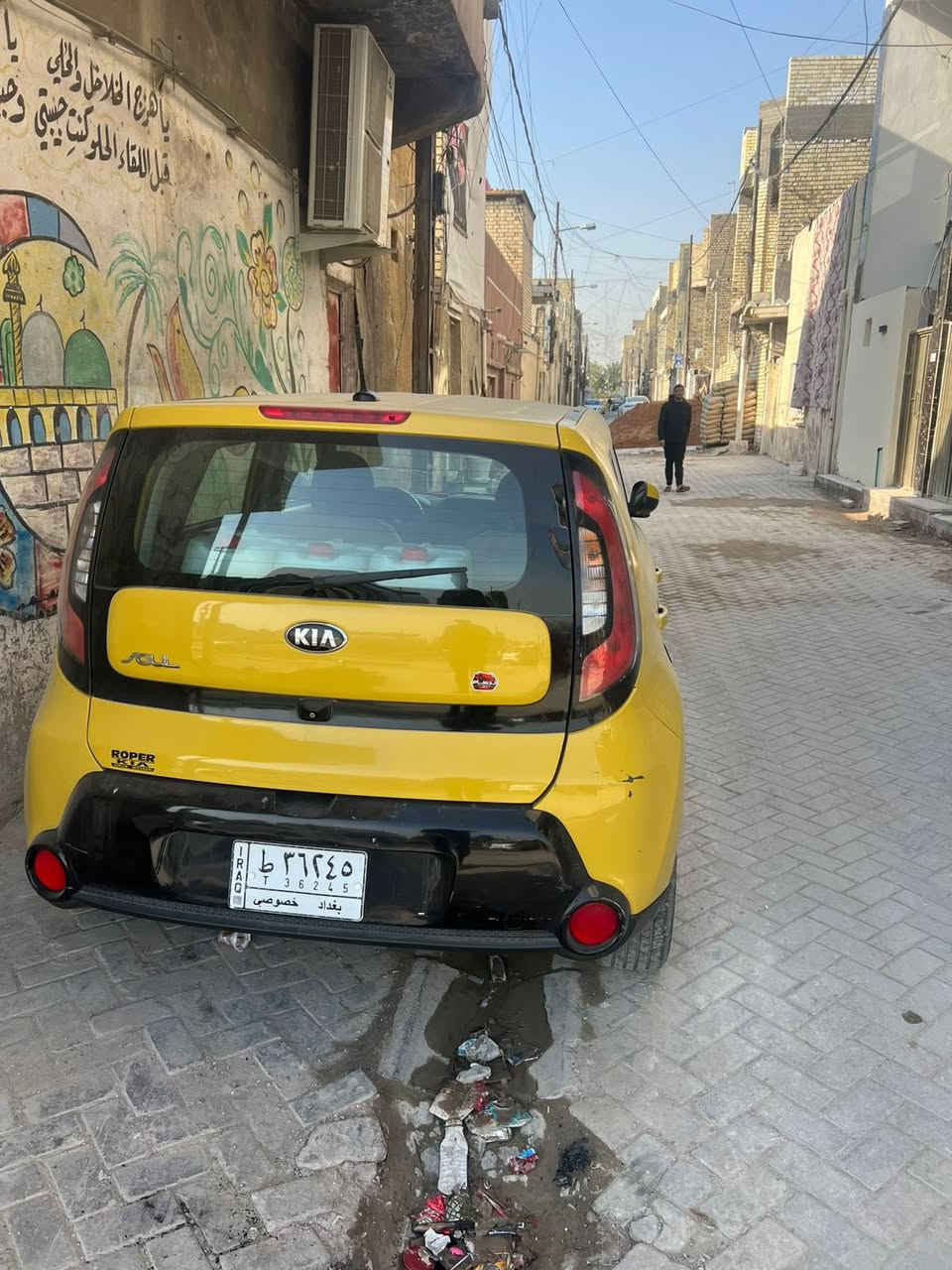 السلام عليكم
كيا صول موديل 2016 

مكينة 2000 GDI 

نص فول 

حادثها جاملغ خلفي 

السعر 115 وبيها مجال 

المكان بغداد 

للاستفسار ***********
