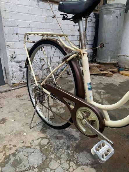 السلام عليكم
باسكل ياباني 
كير + طاقة 
حجم 27
مآبي اي نقص 
نظيف حيل بعد احسن من الصور 
السعر 100قفل
العنوان الرمادي حي البكر قرب النادي الملكي 
للاستفسار اتصل ***********
