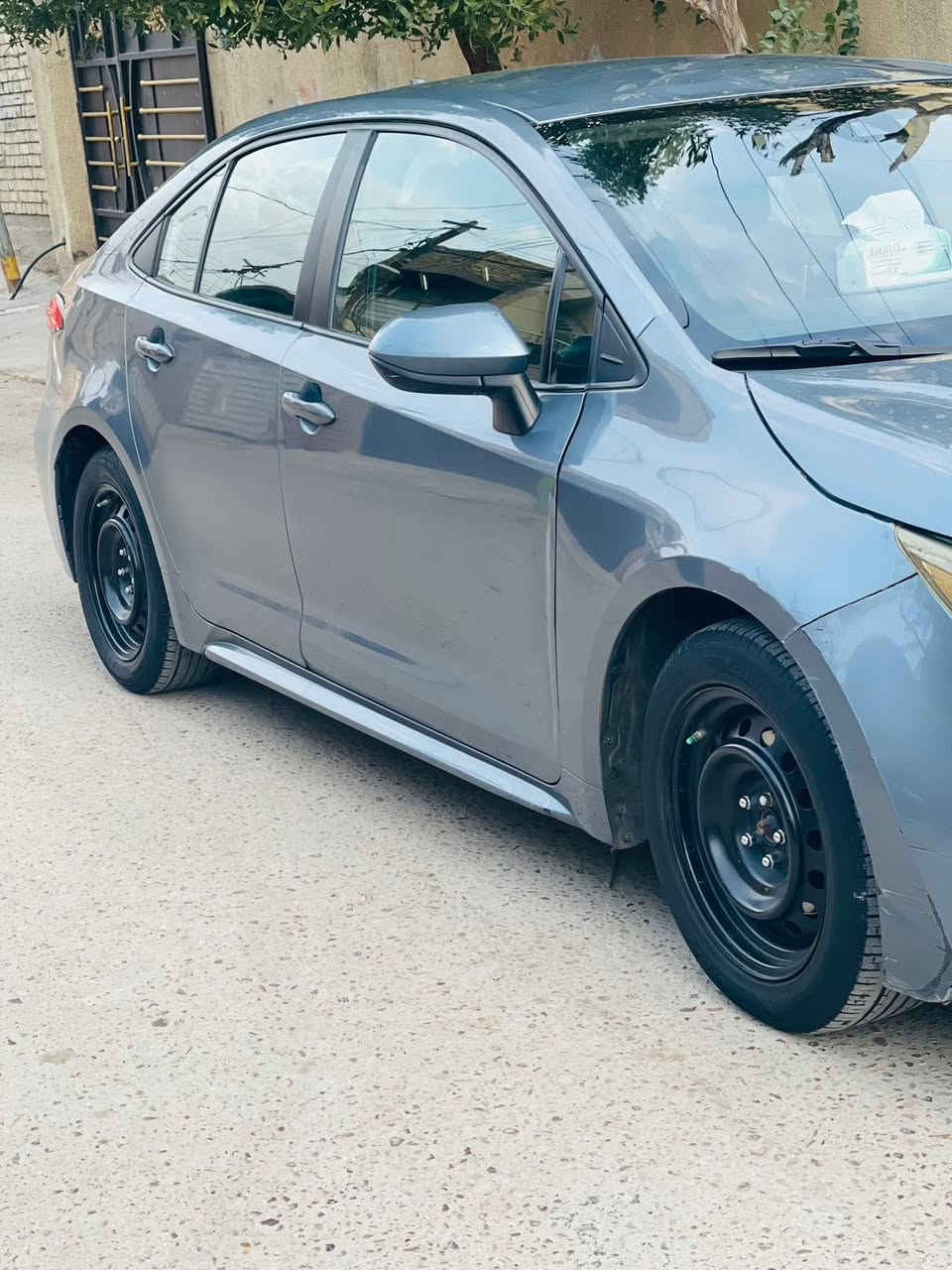 السلام عليكم 
كورلا موديل 2021  وراد امريكي رقم بغداد معوقين وكالة صاحب السنويه موجود  باقيله سنتين السياره وتصير حره ماشيه ٦٦ حادثه امريكه ٣ قطع وهنا صار بيه قطعه وبيه رصعه مال تحميل ب القماره  مكاني بغداد الدورة 
ب١٢٢ وبيه مجال 
***********
