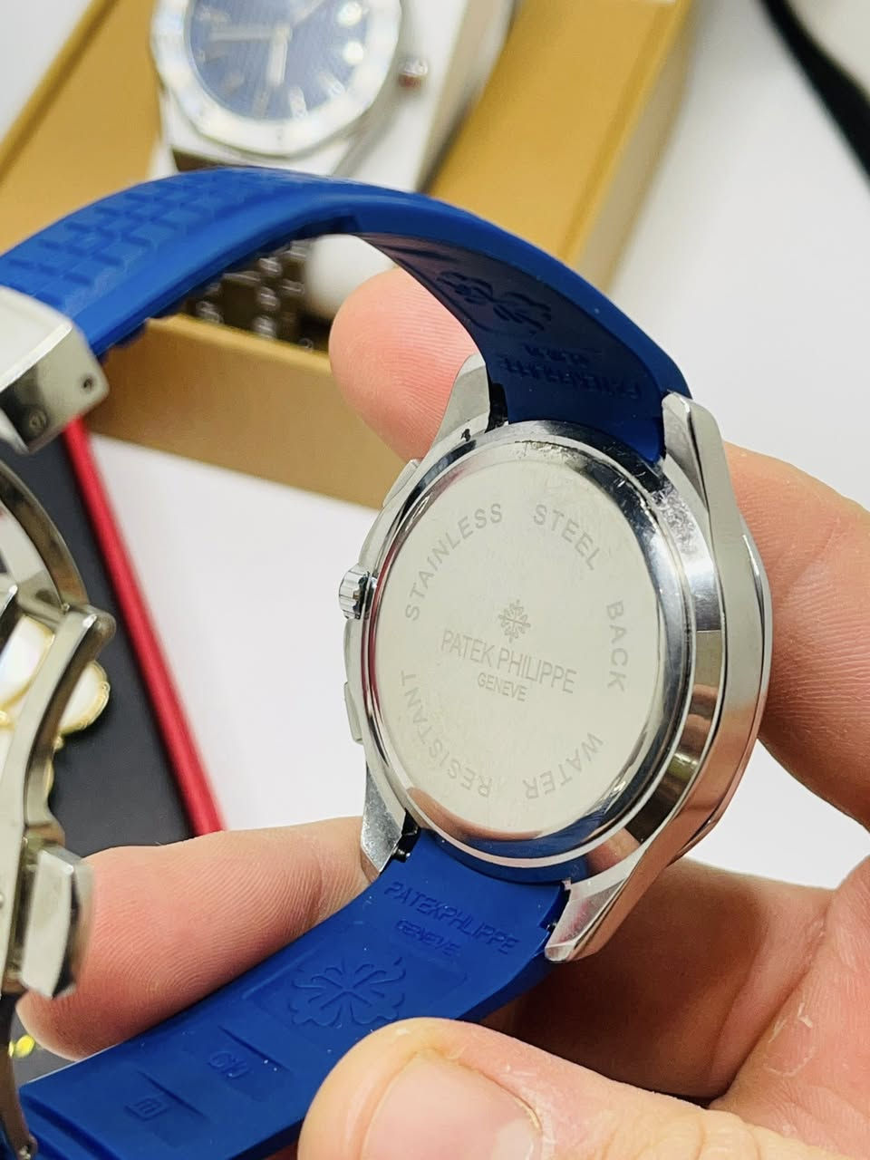 ساعتين للبيع باتك سبورت سناتر شغاله سنتر ثواني ستوب وتش قفل فراشه تلبس ايد وسط الثانيه كارتير سانتوس رسمي كوالتي عالي ضهر براغي قفل فراشه قطعتين كلش حلوات مع كل قطعه بوكس مختوم نفس اسم الساعه سعر القطعه ٢٥ الف توصيل ٥ والياخذهم ثنينهم توصيل مجاني


**إذا كنت صاحب هذا الإعلان وتريد حذفه لأي سبب، رجاءا أرسل رسالة إلى الدعم الفني**