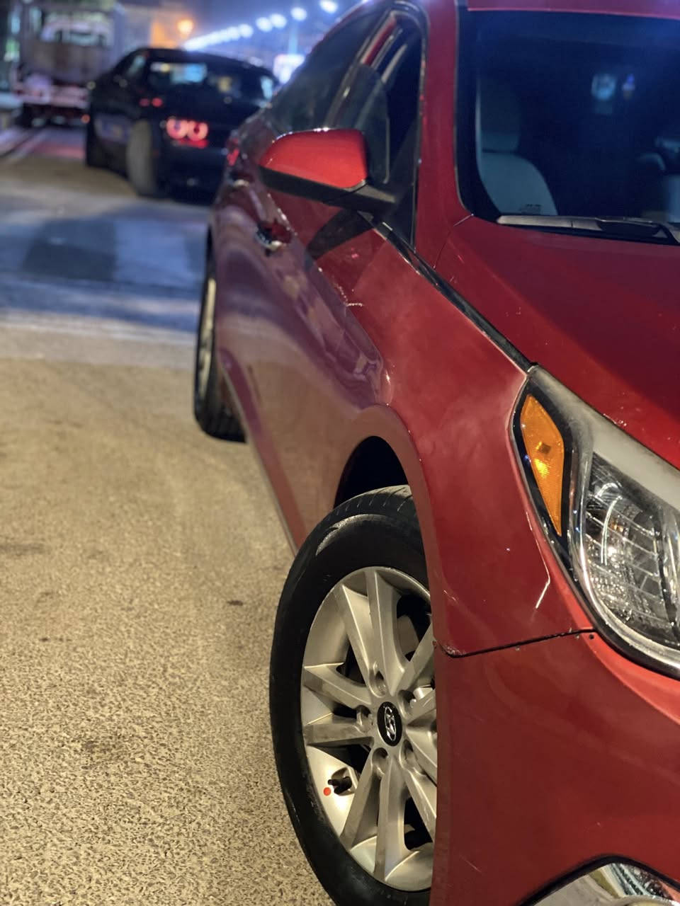 سلام عليكم سوناتا للبيع مديل17 حادث امريكا قطعتين
 سونار وصور الحادث ع خاص السعر110مكاني بالنجف ***********
